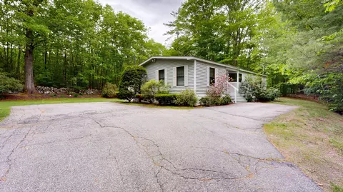 109 Upper St, Turner, ME 04282