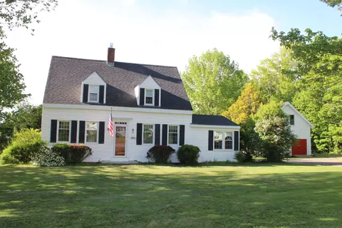 381 Highland Ave, Gardiner, ME 04345