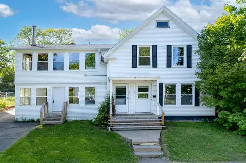 95 7th St, Bangor, ME 04401