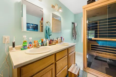 Bath - 212 S Levant Rd, Levant, ME 04456 photo 3 of 4