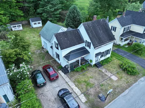 16 Bartlett St, Gardiner, ME 04345