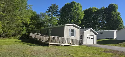 3 Redwood Dr, Norway, ME 04268