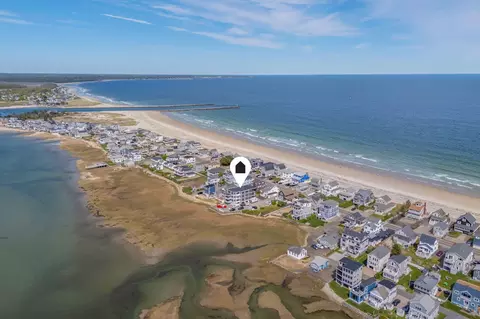 11 Clam Ln #A, Wells, ME 04090