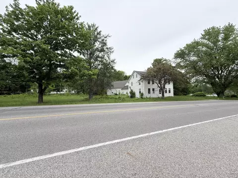 Exterior - 190 Ossipee Trl E, Standish, ME 04084 photo 2 of 9
