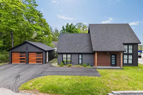 3 Main St, Bucksport, ME 04416