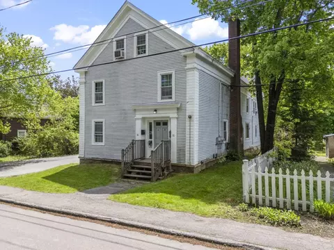 30 Chestnut St, Rockland, ME 04841