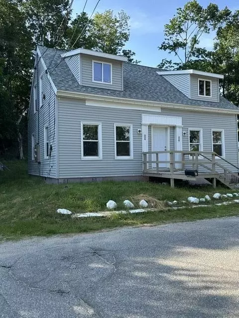 23 Water St, Machias, ME 04654