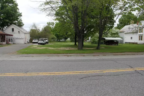 Exterior - 20 S Main St, Solon, ME 04979 photo 4 of 5