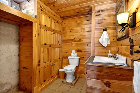 Bath - 5 Lyons Ln #1, Rangeley, ME 04970 photo 3 of 4