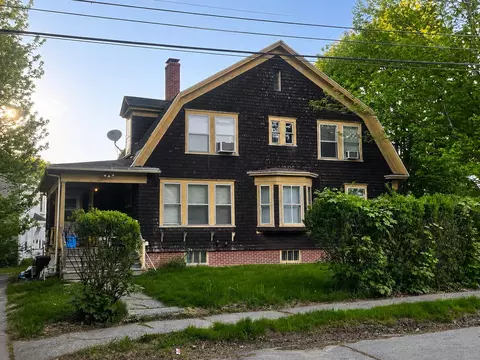 431 Court St, Auburn, ME 04210