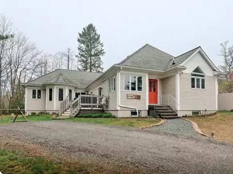 349 Douglas Hwy, Lamoine, ME 04605