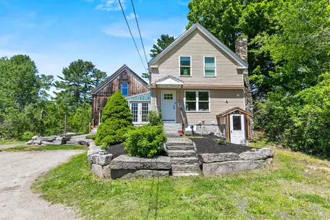123 Lewiston Rd, Gray, ME 04039