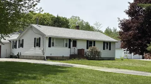 2 Sunrise Cir, Augusta, ME 04330