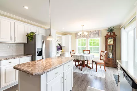2 Vinalhaven Dr, Berwick, ME 03901 photo 13