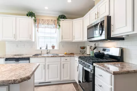 2 Vinalhaven Dr, Berwick, ME 03901 photo 16