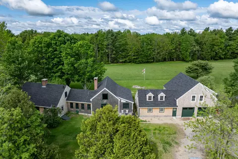 8 Simon Rd, Waldoboro, ME 04572
