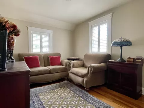 Living - 3 Andrews Rd, Bath, ME 04530 photo 2 of 2