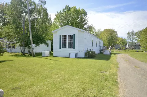 87 Call Rd, Milford, ME 04461