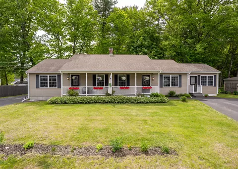 50 Glenwood Ave, Saco, ME 04072
