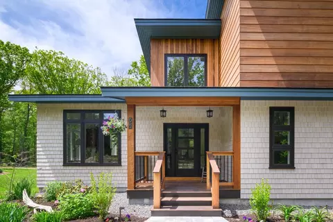 Exterior - 92 Flynn Ln, Ogunquit, ME 03907 photo 7 of 13