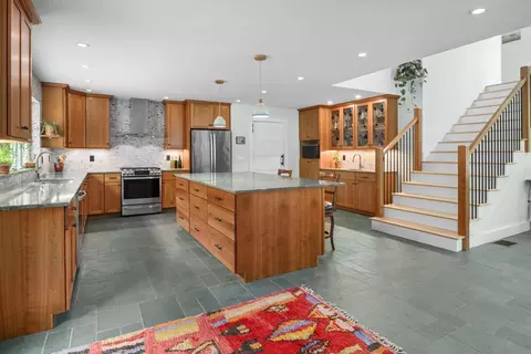 Kitchen - 92 Flynn Ln, Ogunquit, ME 03907 photo 1 of 3