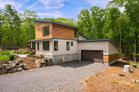 Exterior - 92 Flynn Ln, Ogunquit, ME 03907 photo 9 of 13