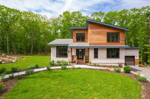 Exterior - 92 Flynn Ln, Ogunquit, ME 03907 photo 12 of 13