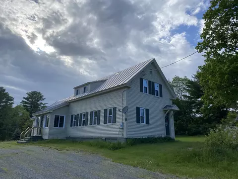 140 Fahi Pond Rd, Anson, ME 04958