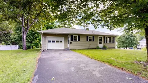 390 Webster St, Lewiston, ME 04240