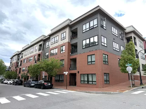 113 Newbury St #206, Portland, ME 04101