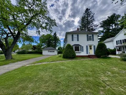 136 North Ave, Skowhegan, ME 04976