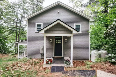 Exterior - 86 Everett Rd, Auburn, ME 04210 photo 2 of 11