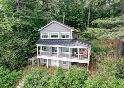 Exterior - 86 Everett Rd, Auburn, ME 04210 photo 1 of 11