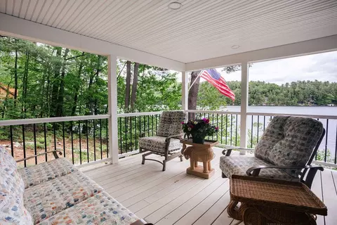 Exterior - 86 Everett Rd, Auburn, ME 04210 photo 5 of 11
