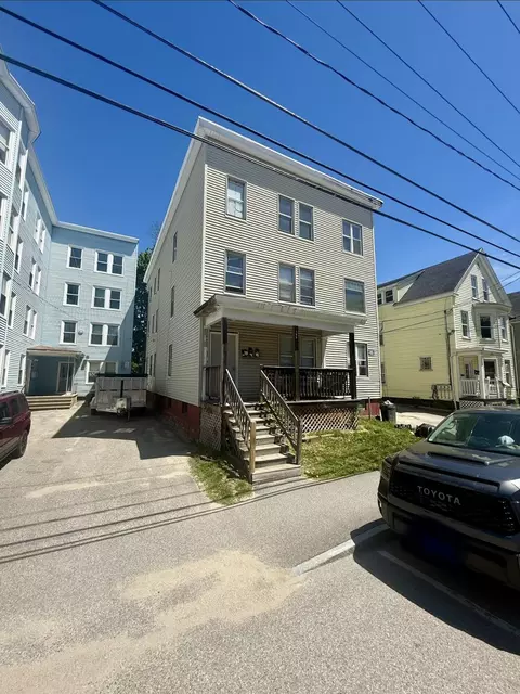 166 Bartlett St, Lewiston, ME 04240