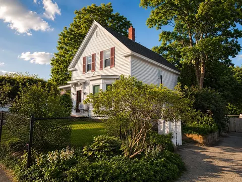 10 Varney St, Lebanon, ME 04027