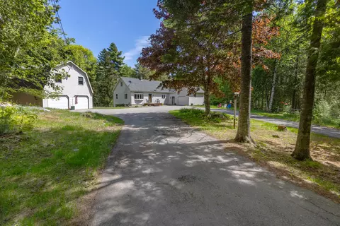 134 E Bucksport Rd, Orrington, ME 04474