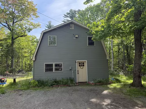 178 Rooks Rd, Holden, ME 04429