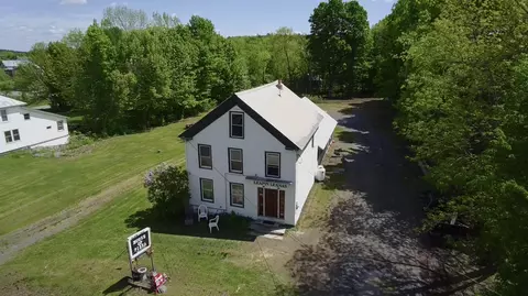 20 Pleasant St, Monson, ME 04464