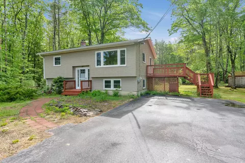 37 Shaws Mill Rd, Gorham, ME 04038
