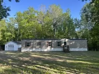 399 Tay Rd, Kenduskeag, ME 04450