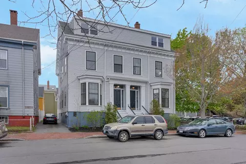 170 Clark St #2, Portland, ME 04102