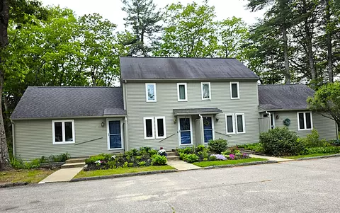 18 High Bluff Dr #18, Kennebunk, ME 04043