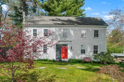 34 York St, York, ME 03909