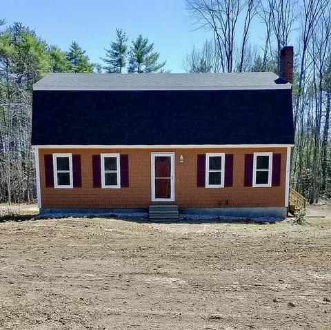 7 Pinecrest Dr, Hollis, ME 04042