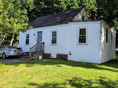 1782 Forest Ave, Portland, ME 04103