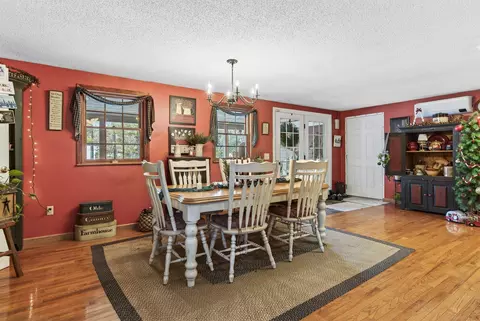 Dining - 312 Plains Rd, Harrison, ME 04040 photo 2 of 3