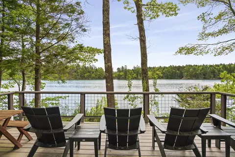 57 Laurel Shore Dr, Harpswell, ME 04079