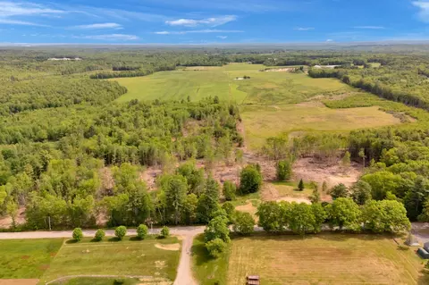 109 Turkey Ln, Buxton, ME 04093