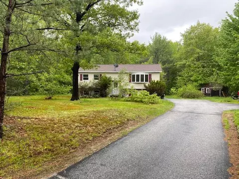 48 Blueberry Ln, Gray, ME 04039